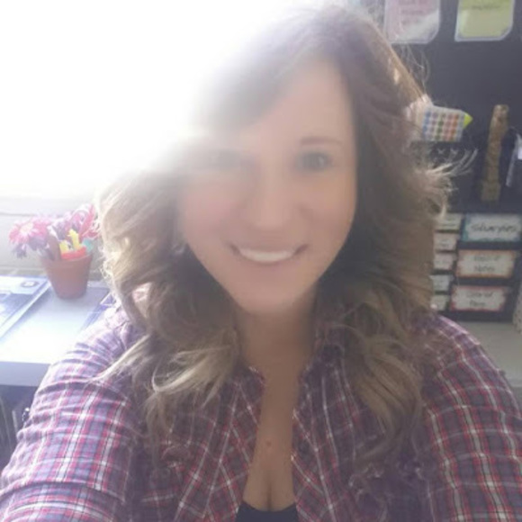 Meet your Posher, Jennifer - Picture 1 of 1